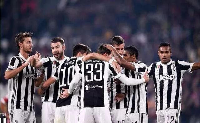 足坛年终大战即时排名：姆巴佩榜首，萨拉赫、托纳利暂32强之外（年终足坛决战实时榜：姆巴佩领跑，萨拉赫与托纳利暂未跻身32强）