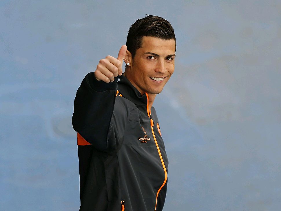 西甲前瞻：塞维利亚遭遇联赛三连败，奥萨苏纳客场战绩惨淡（西甲前瞻：塞维利亚陷三连败低潮，奥萨苏纳客场表现低迷）