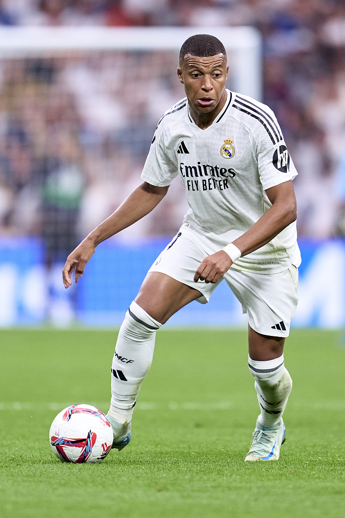 世体：近三千英格兰球迷做客，皇马vs曼城安排1700名安保