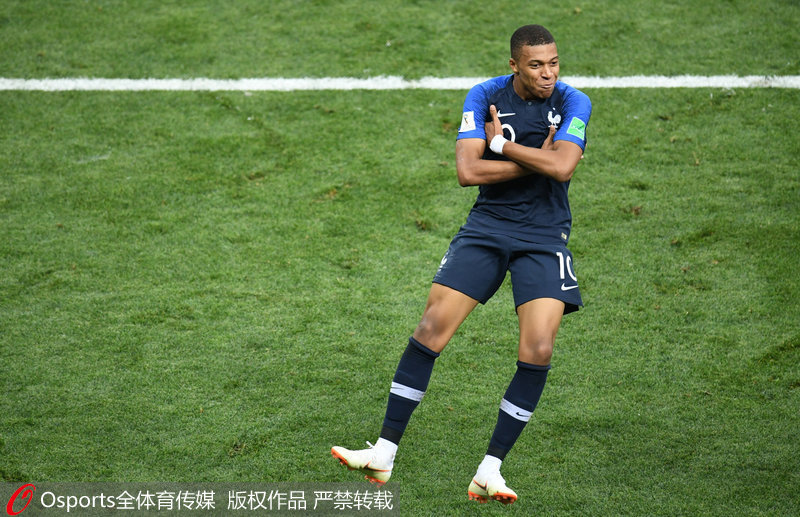 瑞天空：AC米兰与阿利松接触，利物浦对明夏转会持开放态度