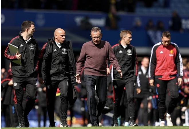 里奇·保罗：确认詹姆斯本赛季不会离开湖人