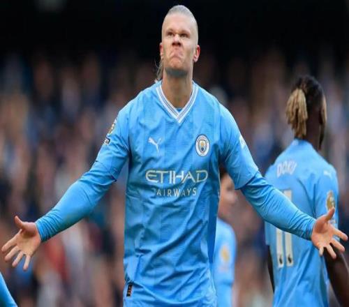 足球报：申花将利用今年最后两场亚冠来决定人员的去留