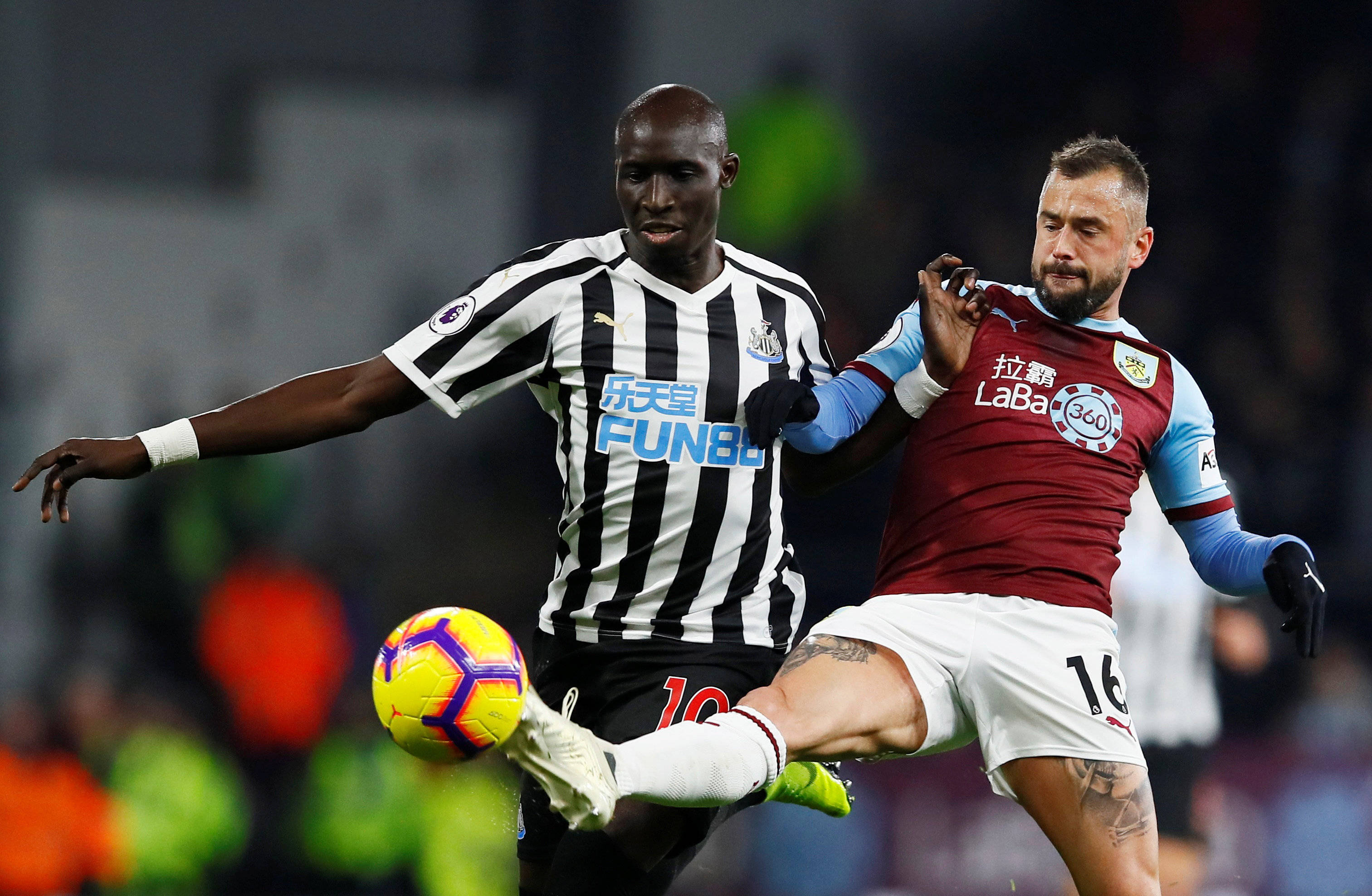 日职乙战报：神代庆人、村上悠绯破门，爱媛1-1熊本