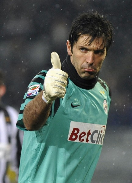 意甲真是欧洲球星的养老胜地。罗哥吃亏就吃亏在去的...（意甲堪称欧洲球星的养老站，罗哥吃亏就吃在这一步）