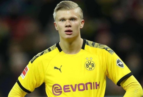 英超夺冠赔率：阿森纳远甩曼城利物浦 曼联第4（英超冠军赔率：阿森纳大幅领跑，曼城利物浦落后，曼联第4）