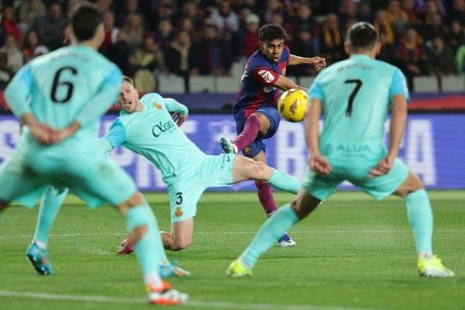 托特纳姆热刺和纽卡斯尔联队得知了从竞争对手那里挖走卡洛·安切洛蒂钟爱的进球机器的可能性。